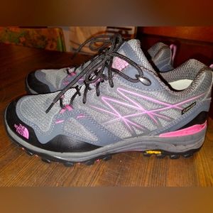 The North Face Hedgehog fastpack GTX hiking shoes Womens size 7.5